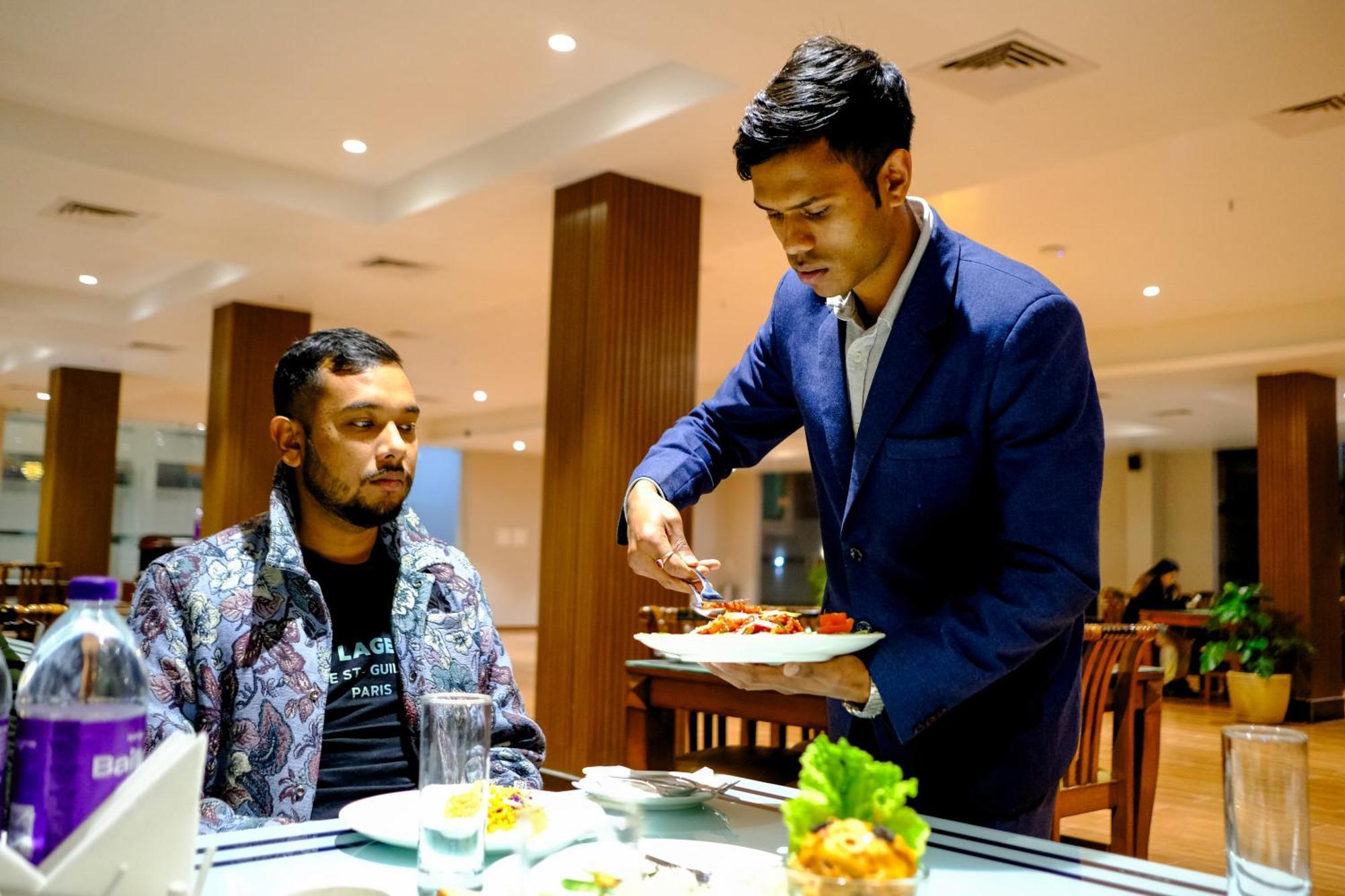 Finn'S Weaver Resort, Kaziranga Luaran gambar