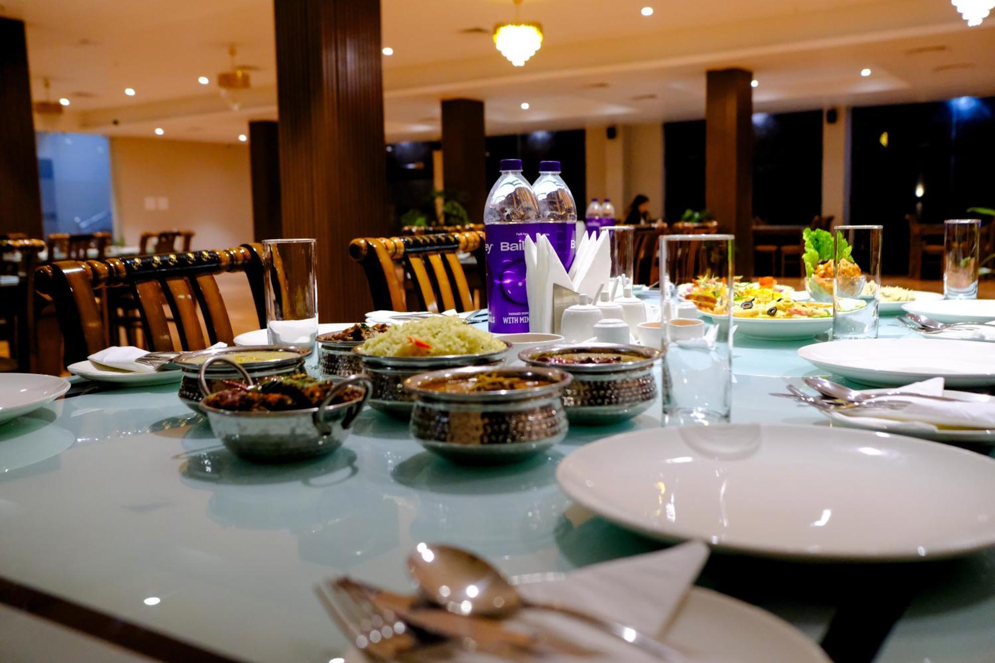 Finn'S Weaver Resort, Kaziranga Luaran gambar