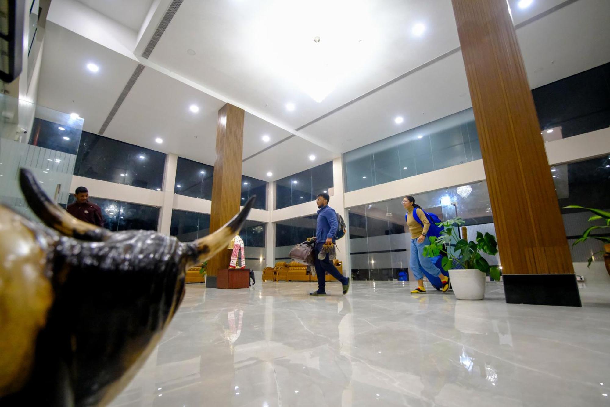 Finn'S Weaver Resort, Kaziranga Luaran gambar
