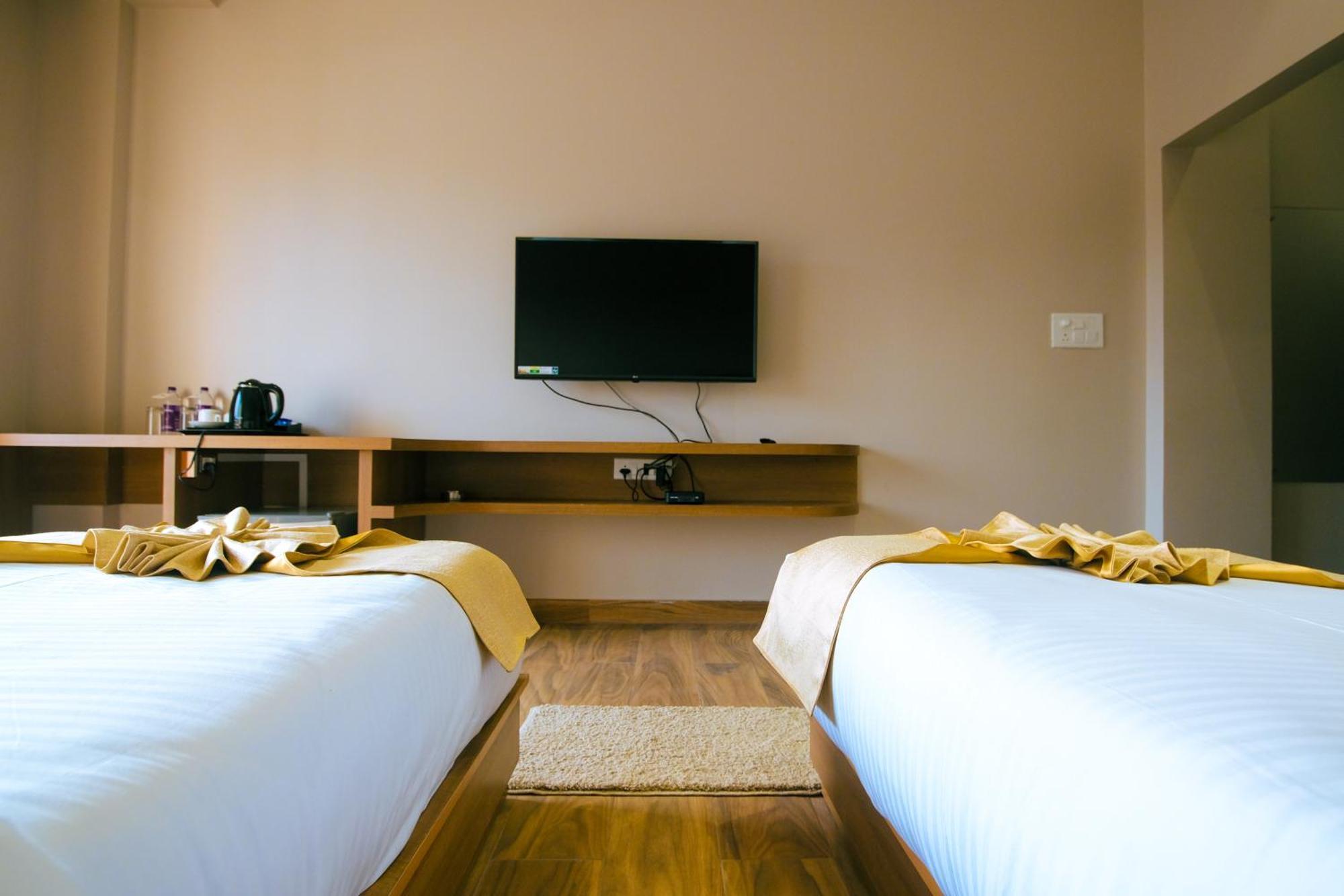 Finn'S Weaver Resort, Kaziranga Luaran gambar
