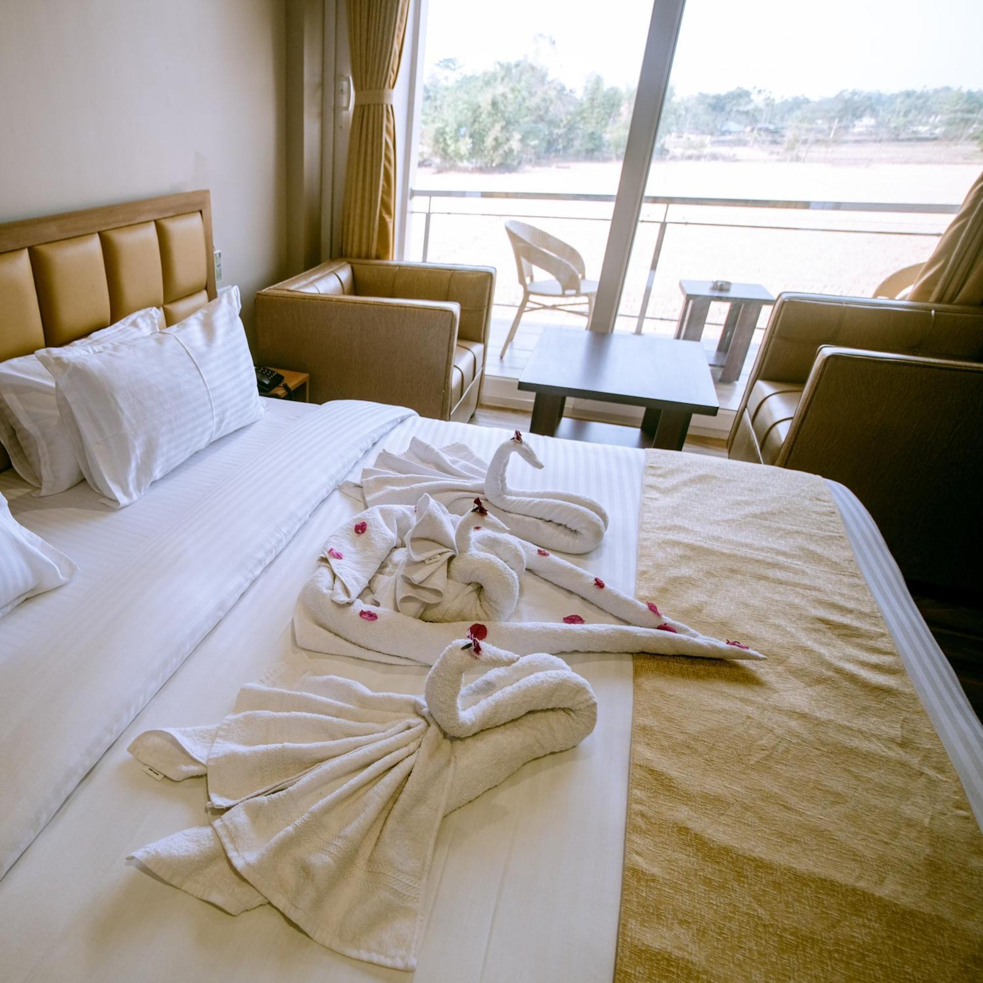Finn'S Weaver Resort, Kaziranga Luaran gambar