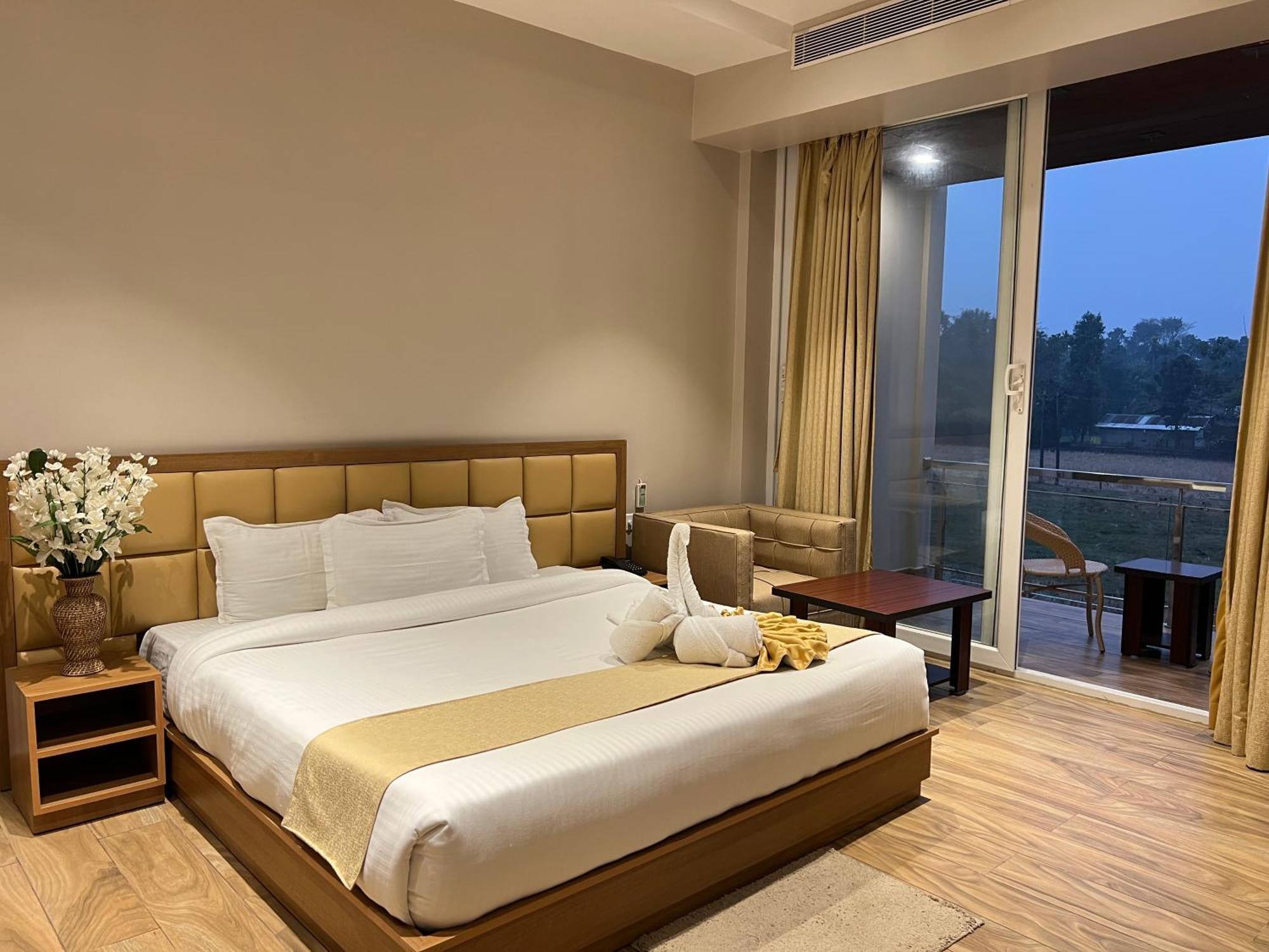 Finn'S Weaver Resort, Kaziranga Luaran gambar
