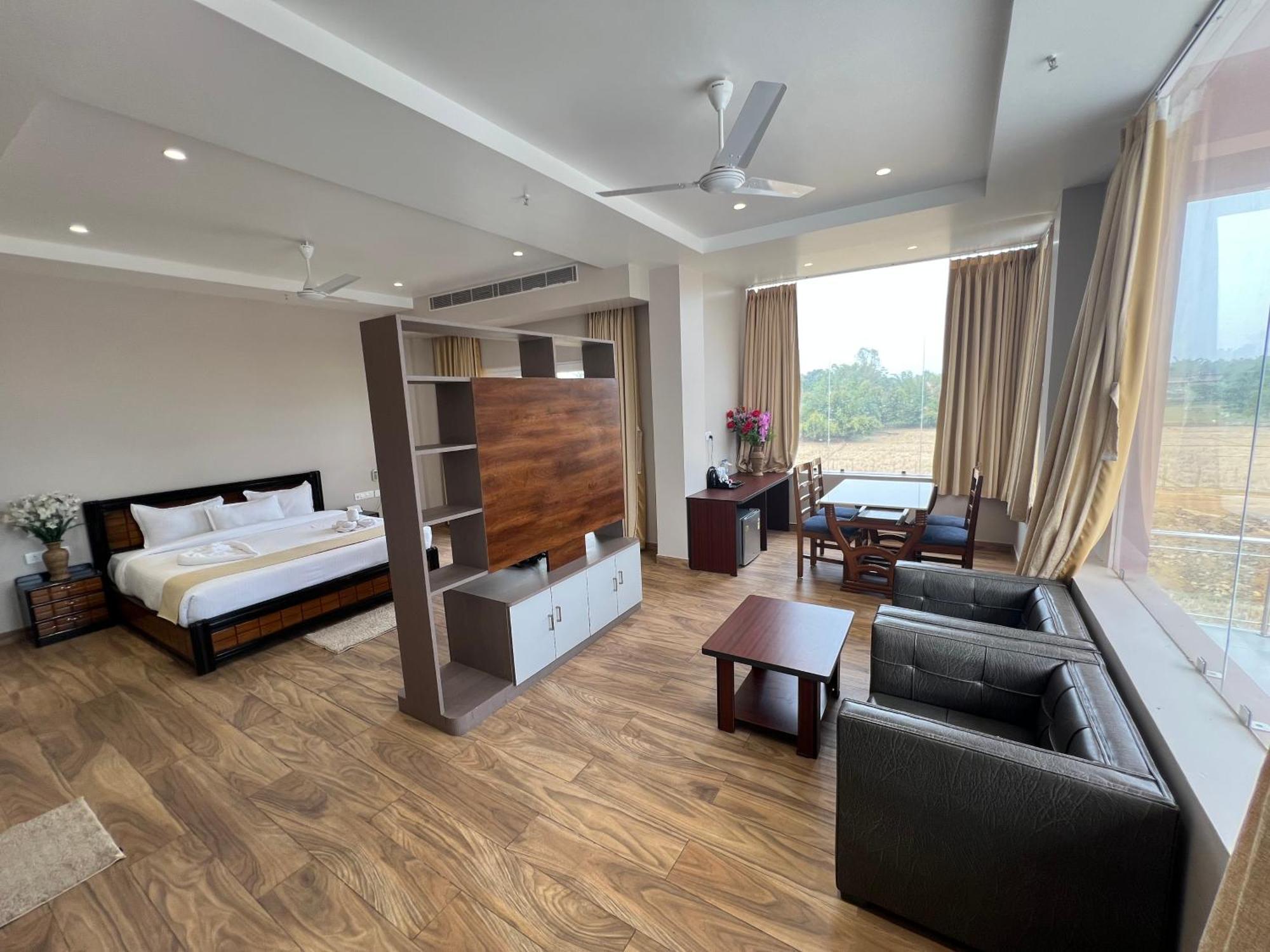 Finn'S Weaver Resort, Kaziranga Luaran gambar